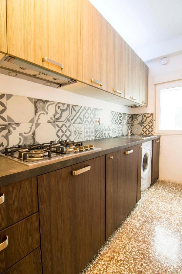 P&P Apartaments Arapiles Málaga Extérieur photo