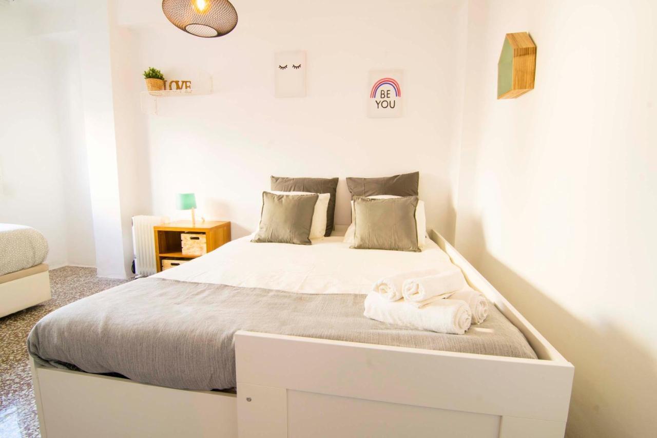 P&P Apartaments Arapiles Málaga Extérieur photo
