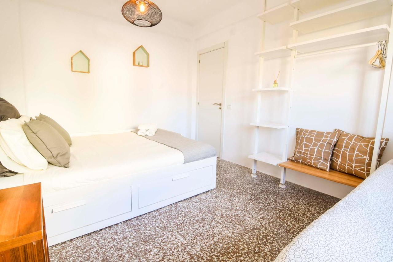 P&P Apartaments Arapiles Málaga Extérieur photo